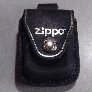 ZIPPO - 80s/90s leather zippo belt clip